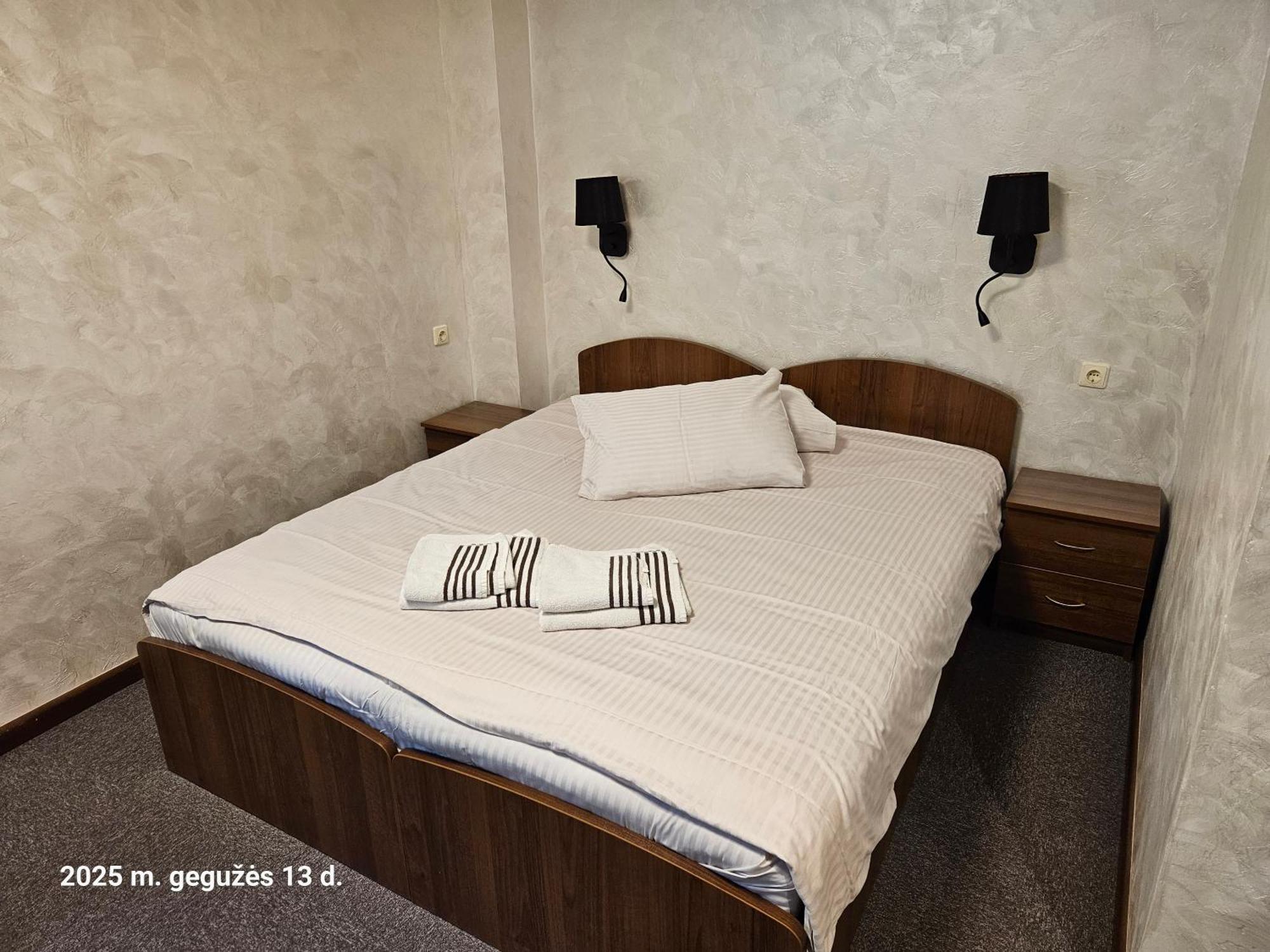 Bed and Breakfast Pas Neriju Skuodas Exterior foto
